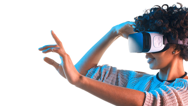 Women wearing a VR goggle